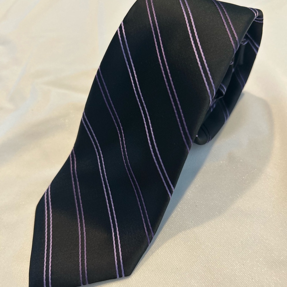 JF J.Ferrar Black Tie with Purple Stripes